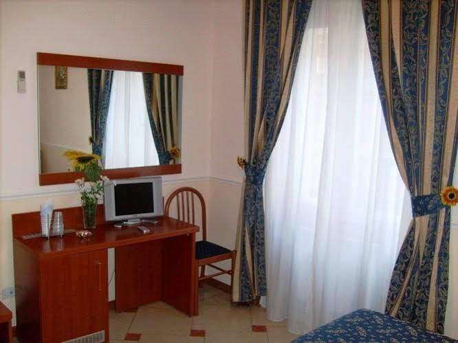 B&B Gerbera Roma Экстерьер фото